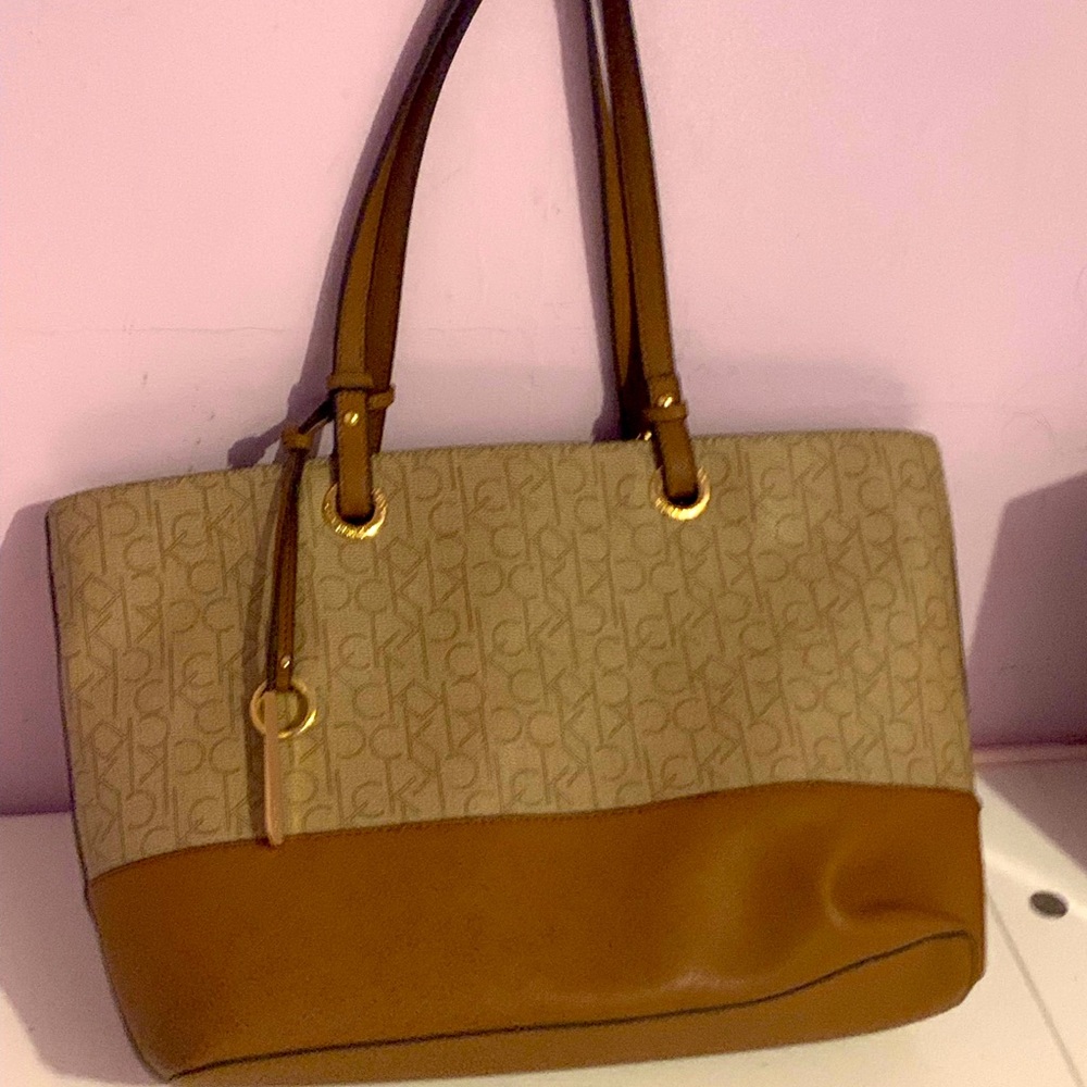 Large Calvin Klein pocketbook